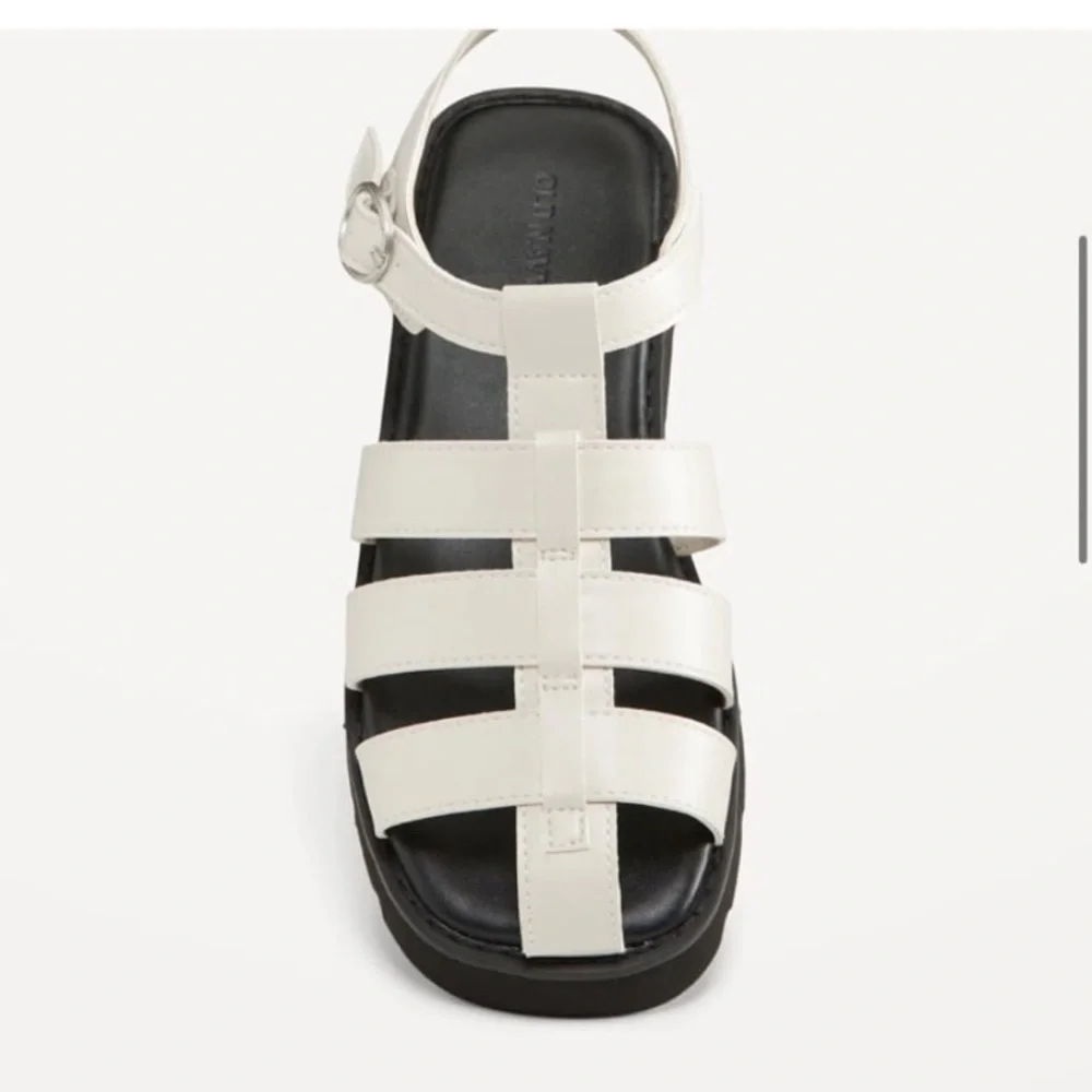 Old Navy Girls White Platform Fisherman Sandals Size 2 NWT